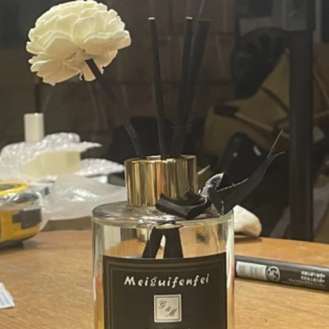 玫瑰芬芳香薰。