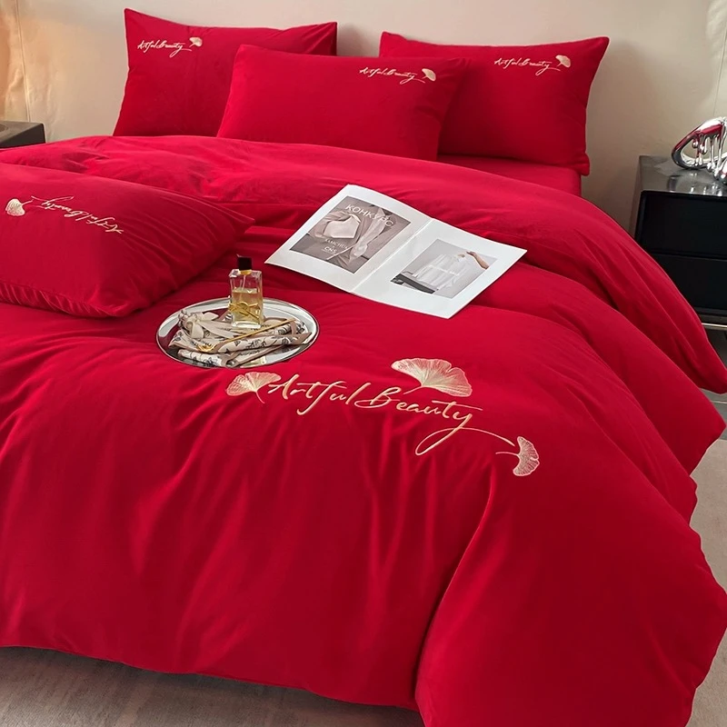 牛奶绒暖冬四件套结婚大红色被套珊瑚绒新婚庆床上用品加绒三件套