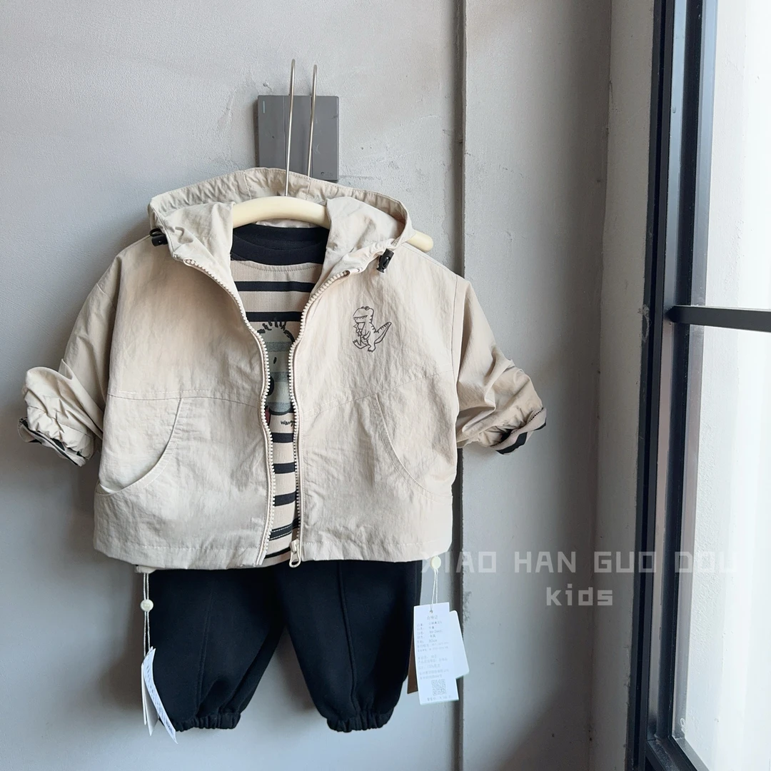 2024新款秋季男女童时尚韩系字母恐龙精品连帽夹克 韩版带帽外套