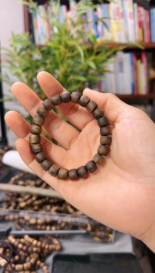 【闪购商品】沉香手串棋楠鼓珠单圈