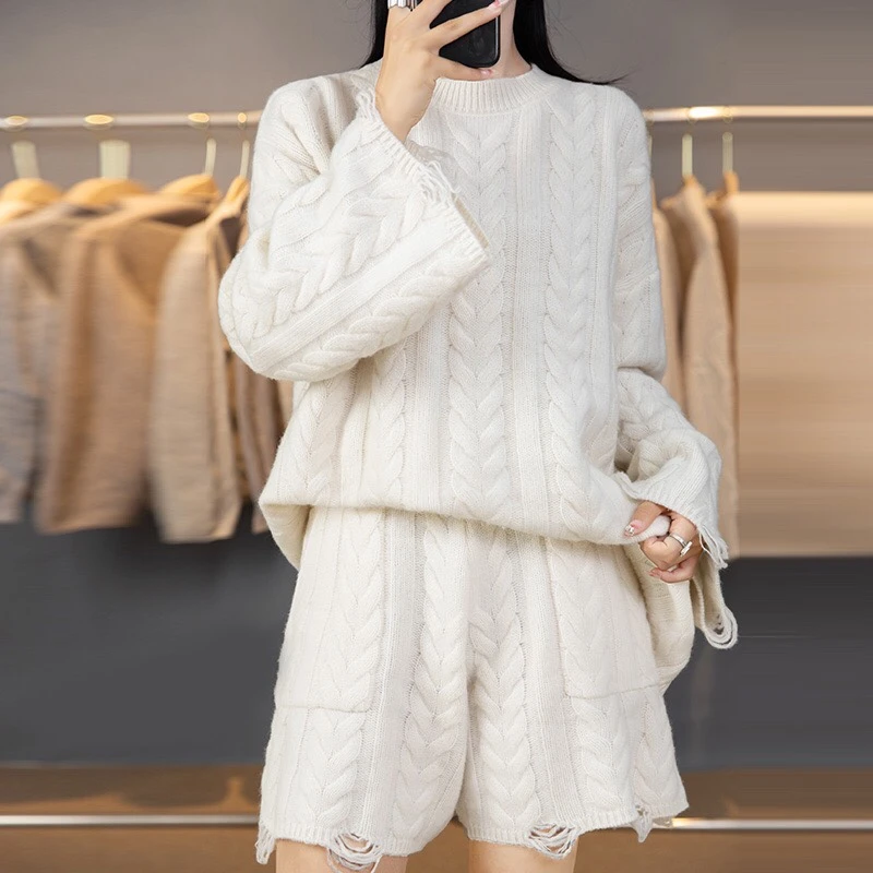 加厚麻花羊毛套装女纯色圆领套头短裤两件套宽松羊毛长袖针织衫