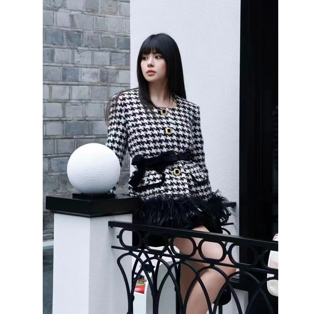 兮兮定制2024年冬季新品千鸟格中长外套毛衣呢料大衣女