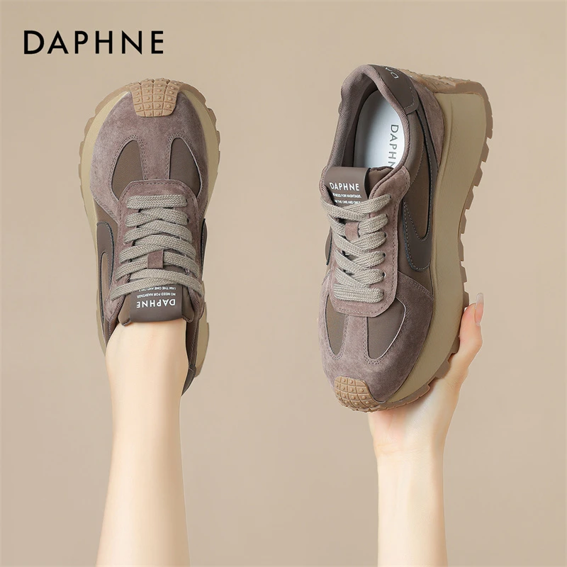 达芙妮爆款阿甘鞋春季新款厚底增高休闲鞋透气春秋时尚经典女鞋子