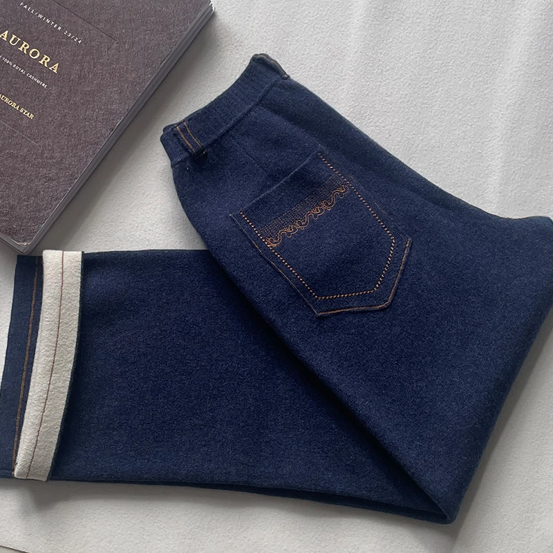 冬实力“重磅”新奢感羊绒牛仔 时髦知识分子BI入纯山羊绒牛仔裤