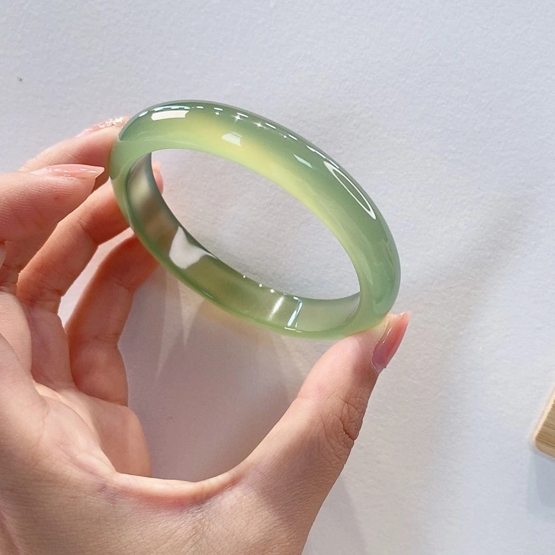 玛瑙/玉髓手镯未镶嵌58.1