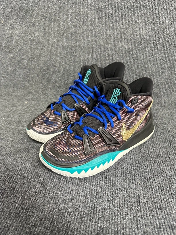 欧文7黑紫40.5码，9新