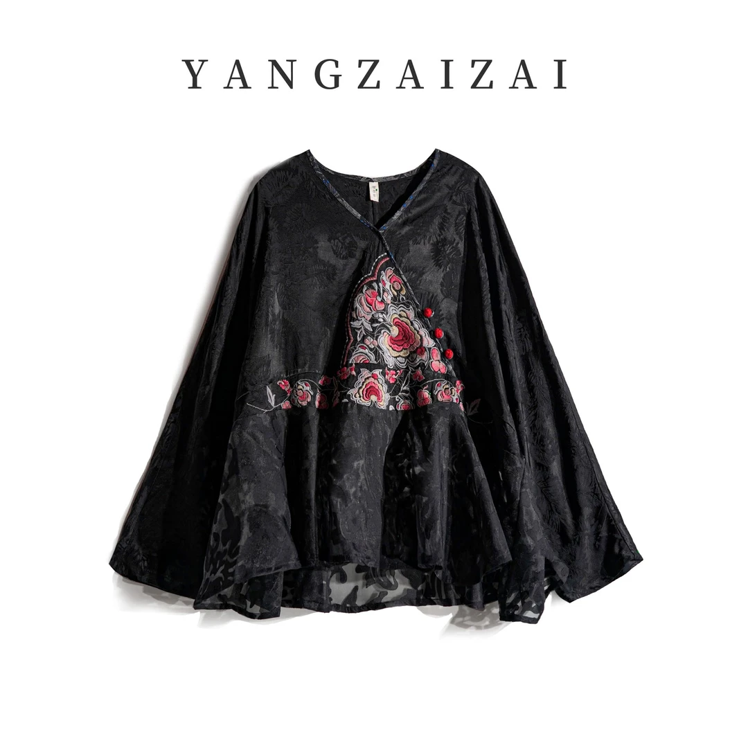 羊在在民族风重工刺绣女宽松显瘦V领不规则提花上衣SY24XL90256