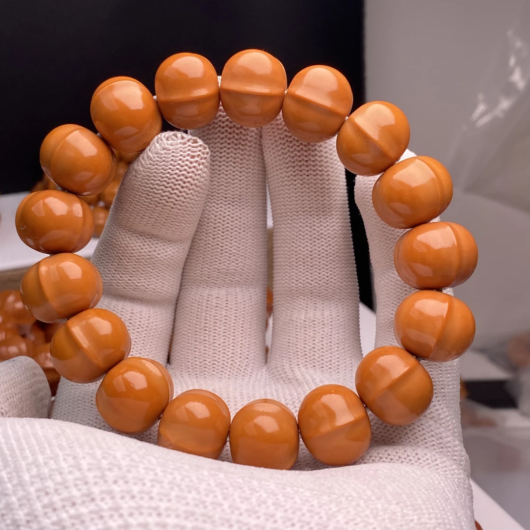 精品猴头核桃聚宝盆矮桩三花鲨鱼鳍手串