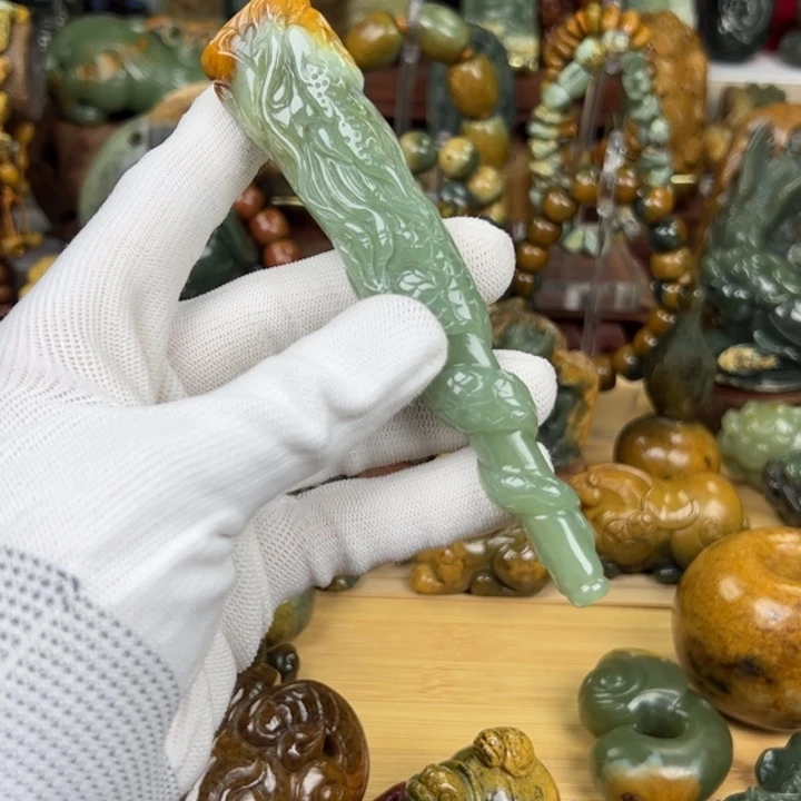 岫岩河磨玉（透闪石质玉）把件未镶嵌静*