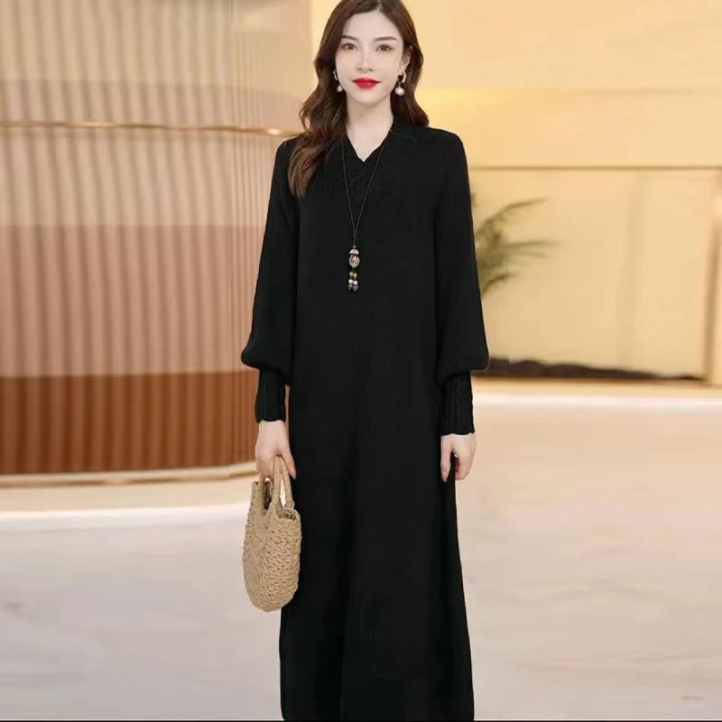 加肥加大码长款毛衣裙胖妈妈秋冬款休闲宽松垂坠感针织打底连衣裙