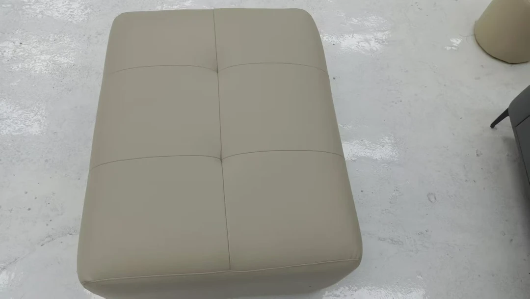 芸梦奈迪芬千鸟格真皮沙发简约客厅脚踏小户型免洗现代皮沙发