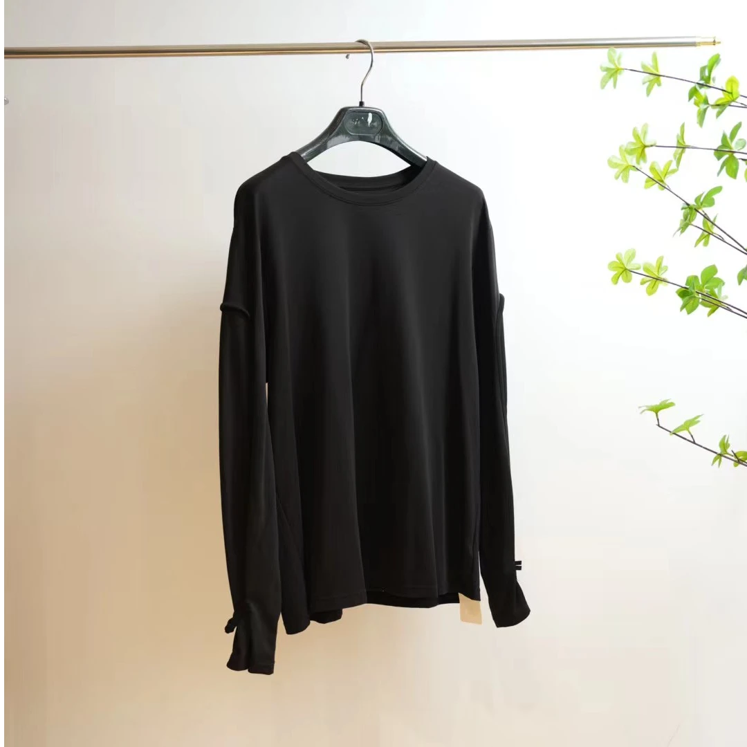 8858-黑色袖口国风盘扣圆领长袖T恤