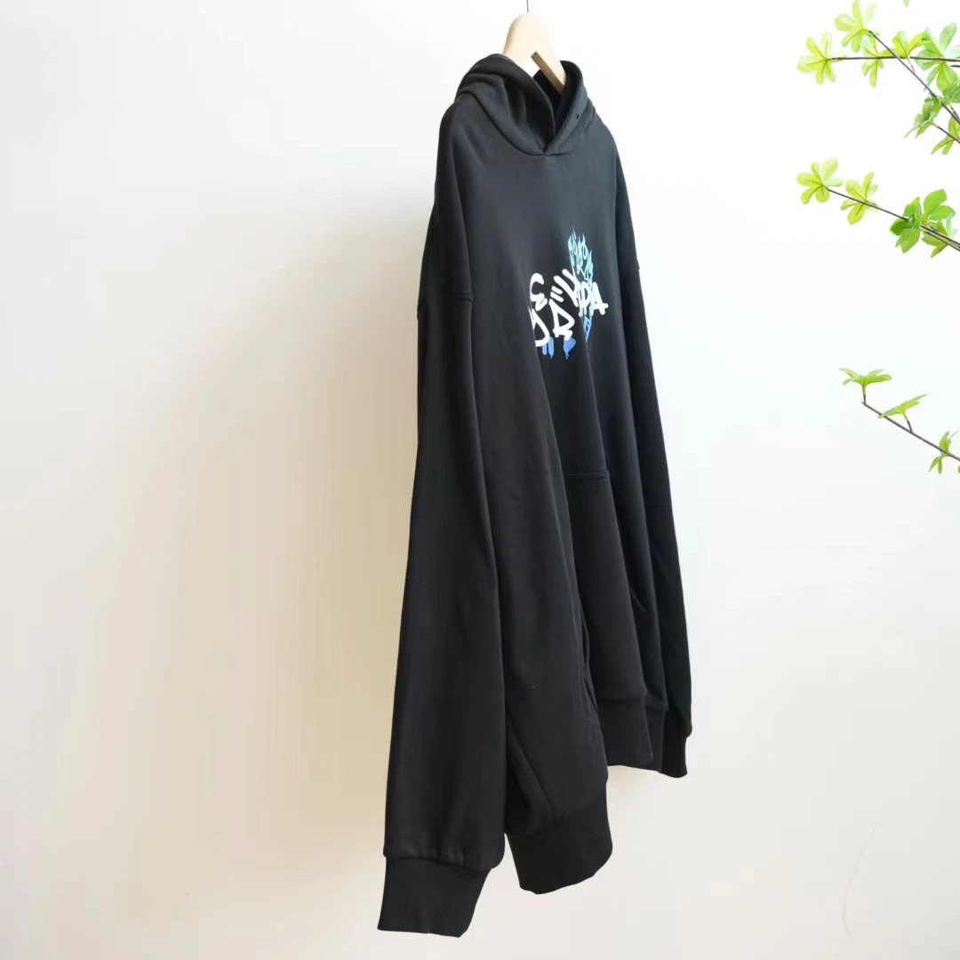 7340-黑色火苗笑脸字母印花连帽卫衣（有无帽绳随机发）