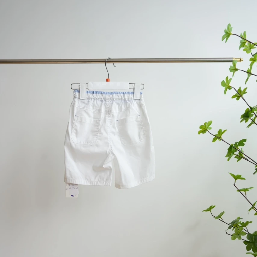 5638-白色小熊刺绣蓝边儿童短裤