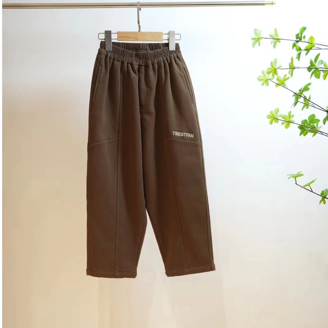 8191-一款两色刺绣字母儿童弹力斜纹裤