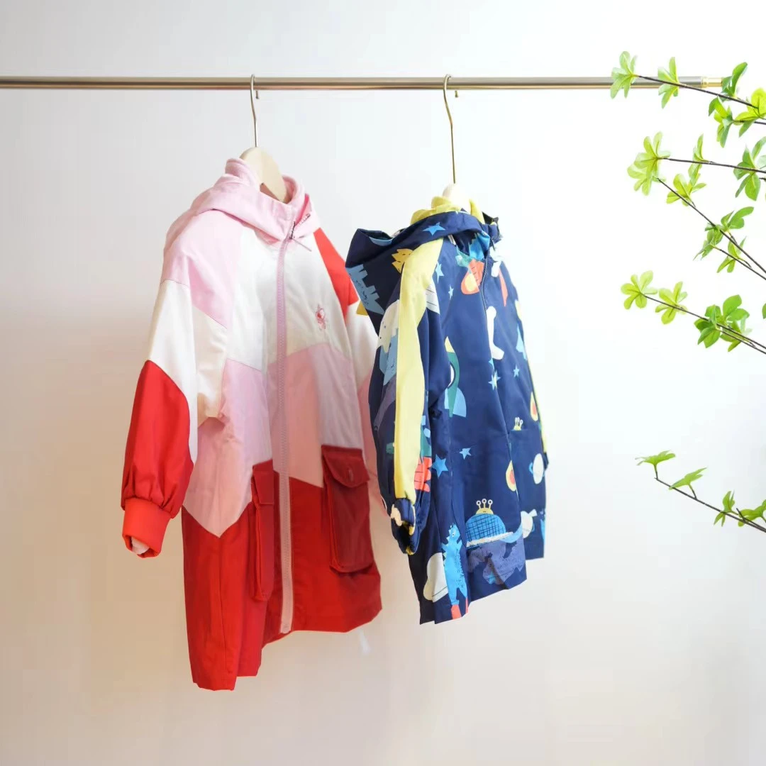0567-连帽儿童不同款两件套外撞色满印外套