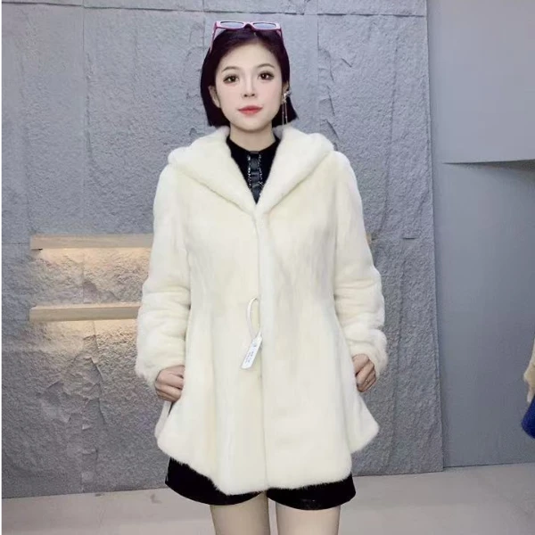 235589【DC】女装反季撤柜水貂皮草外套白