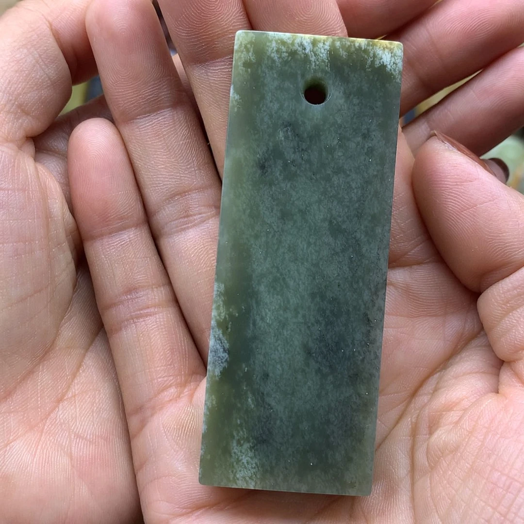 【闪购商品】岫岩河磨玉(透闪石质玉)吊坠未镶嵌༺**༻