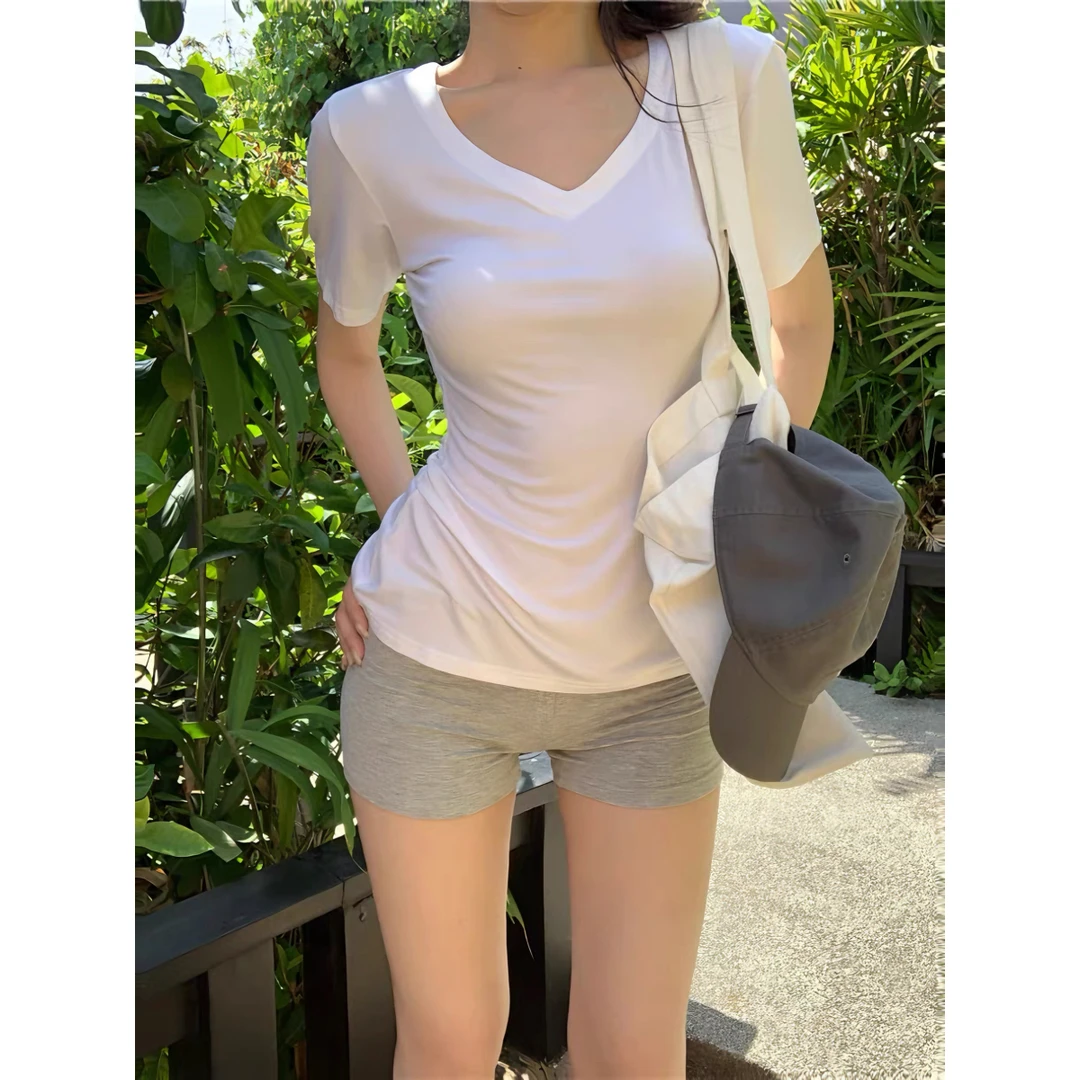 2025年夏新款纯欲白色v领正肩短袖t恤女修身百搭收腰基础款上衣