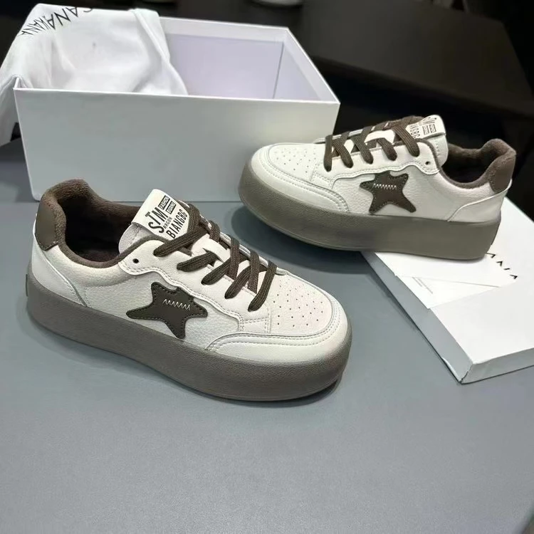 a-8韩版时尚软底星星小白鞋2024秋季新款低帮绑带拼色休闲板鞋