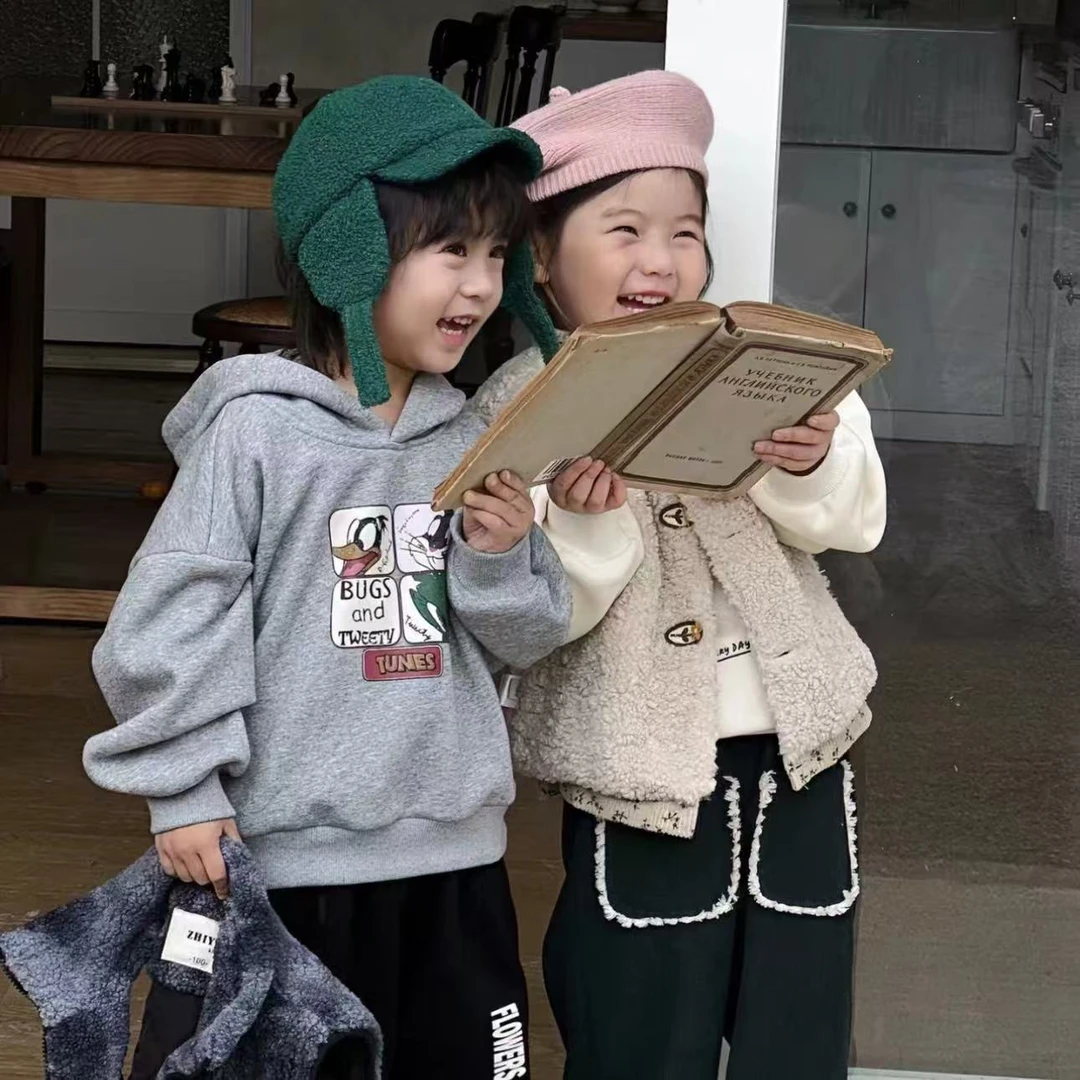 女童男童秋款小女孩套装2024最新款洋气学院风女宝幼儿园儿童套装