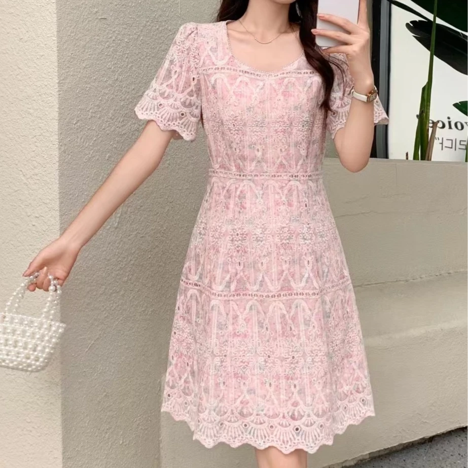 法式轻奢名媛风蕾丝女装气质连衣裙2024新款韩版短袖镂空裙子爆款