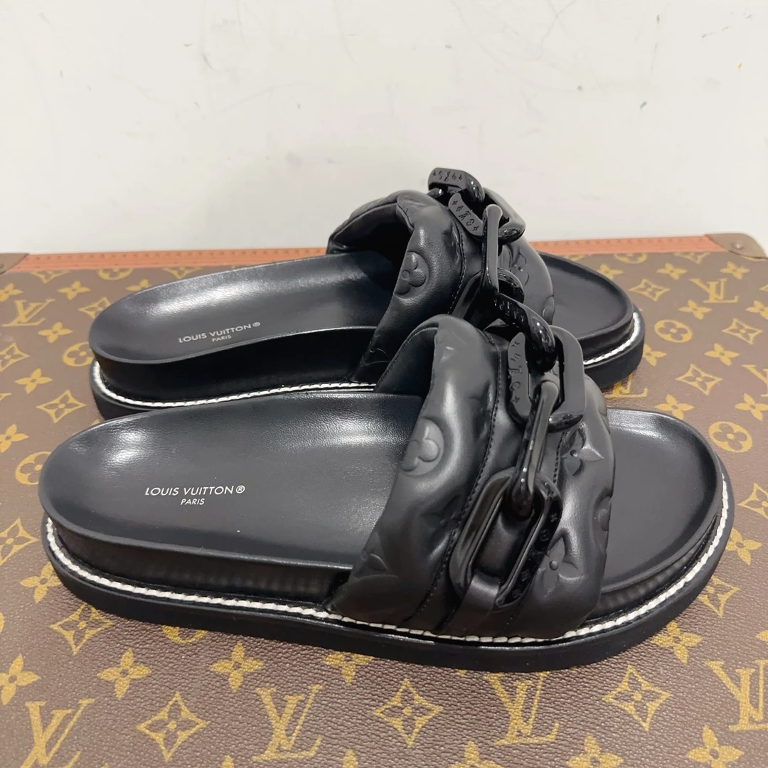 95新 LouisVuitton/路易威登 拖鞋/尺码39/ GSS19245