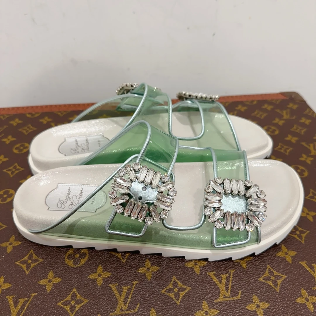 95新  安洁利严选/Rv拖鞋 尺码39成色直播间为准GSS19884