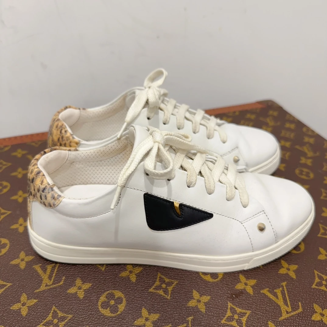 95新  安洁利严选/Fendi平底鞋/码35/成色以直播间为准/GSS13436