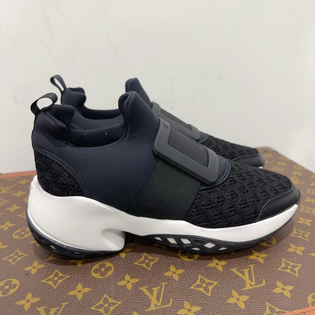 95新 安洁利严选/Rv运动鞋/尺码37.5/成色直播间为准/GSS16743