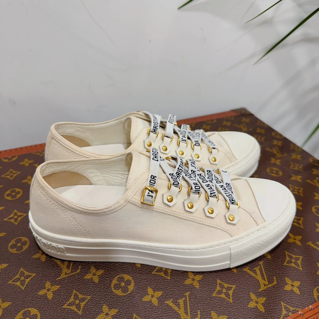 95新  安洁利严选Dior平底鞋/码37/成色以直播间为准/GSS3391