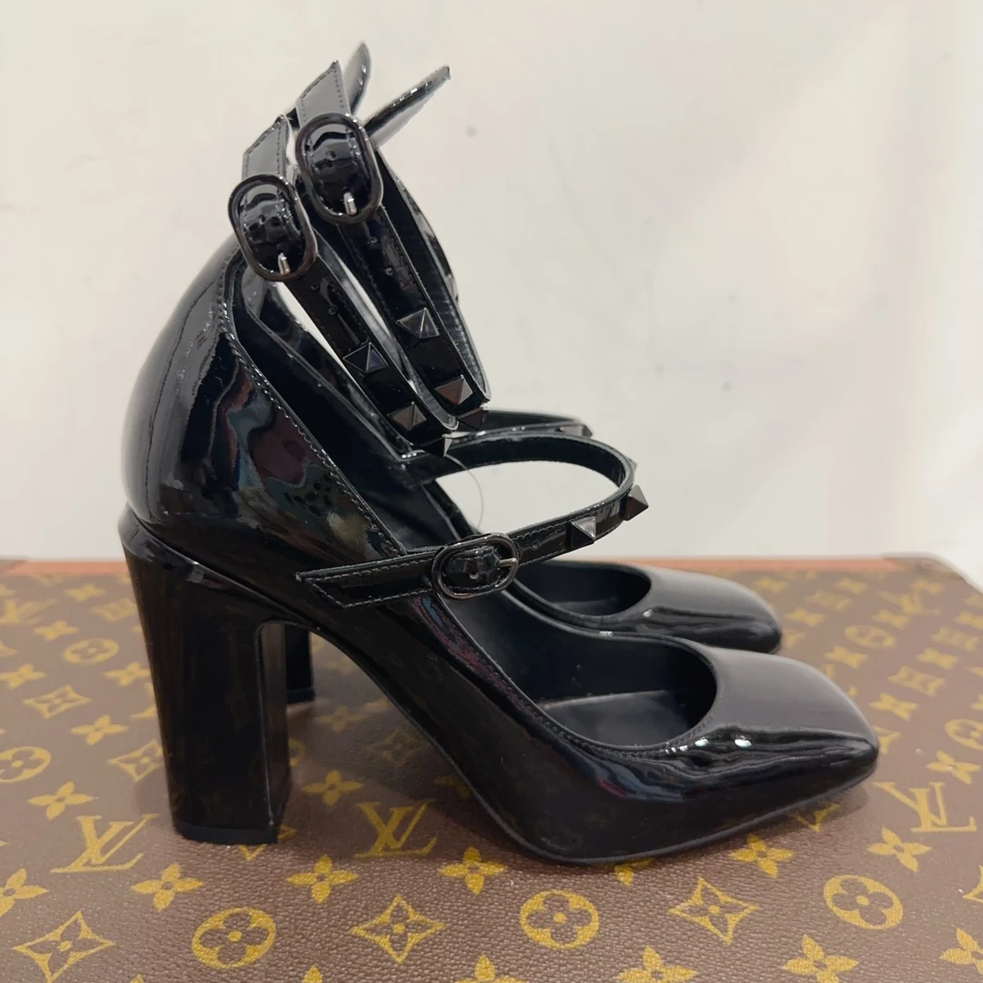 95新 Valentino/华伦天奴 安洁利高跟鞋码36成色直播为准GSS20950