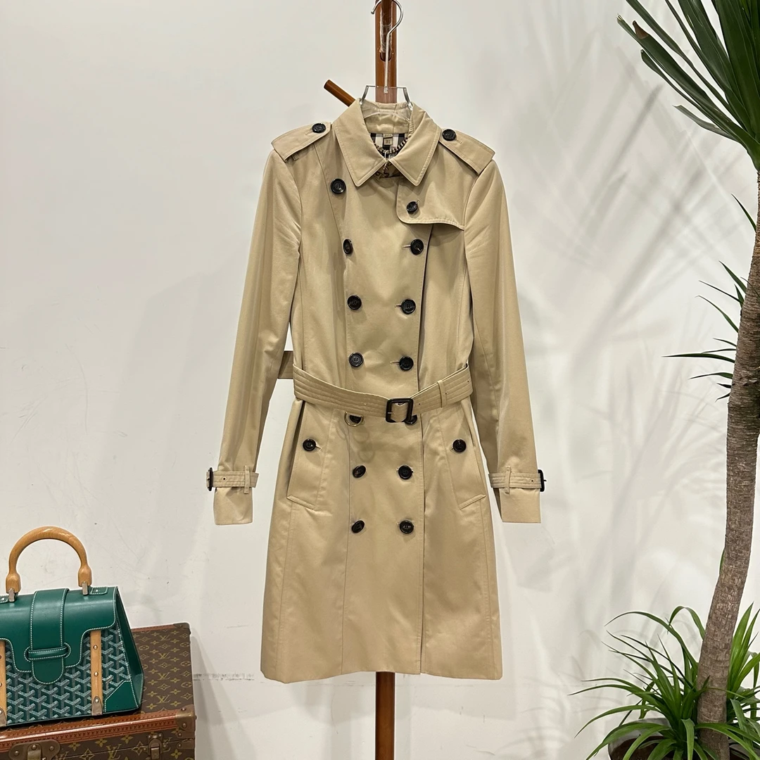 99新  安洁利严选/Burberry风衣/尺码uk6成色直播间为准/GSS18372