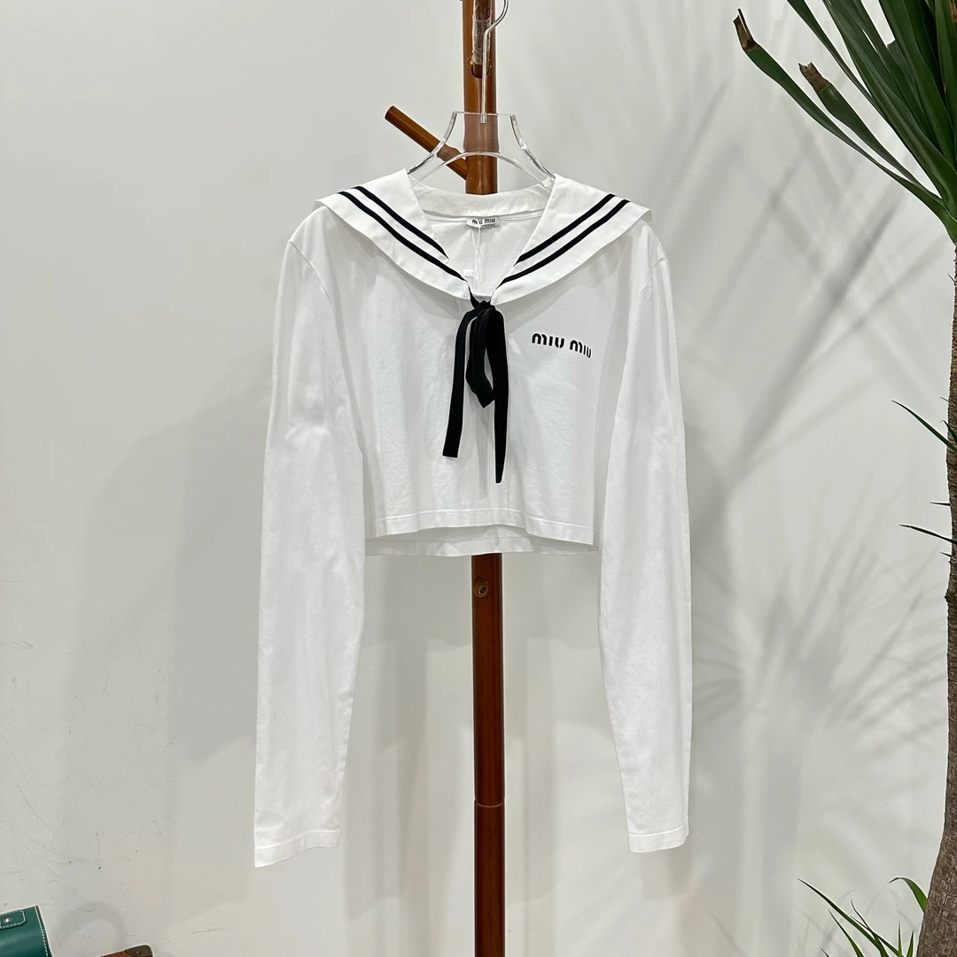 99新  安洁利严选/MiuMiu上衣/尺码S/成色直播间为准/GSS16429