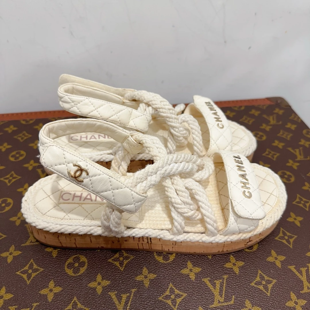 95新  安洁利严选Chanel凉鞋 尺码38成色直播为准 GSS20098