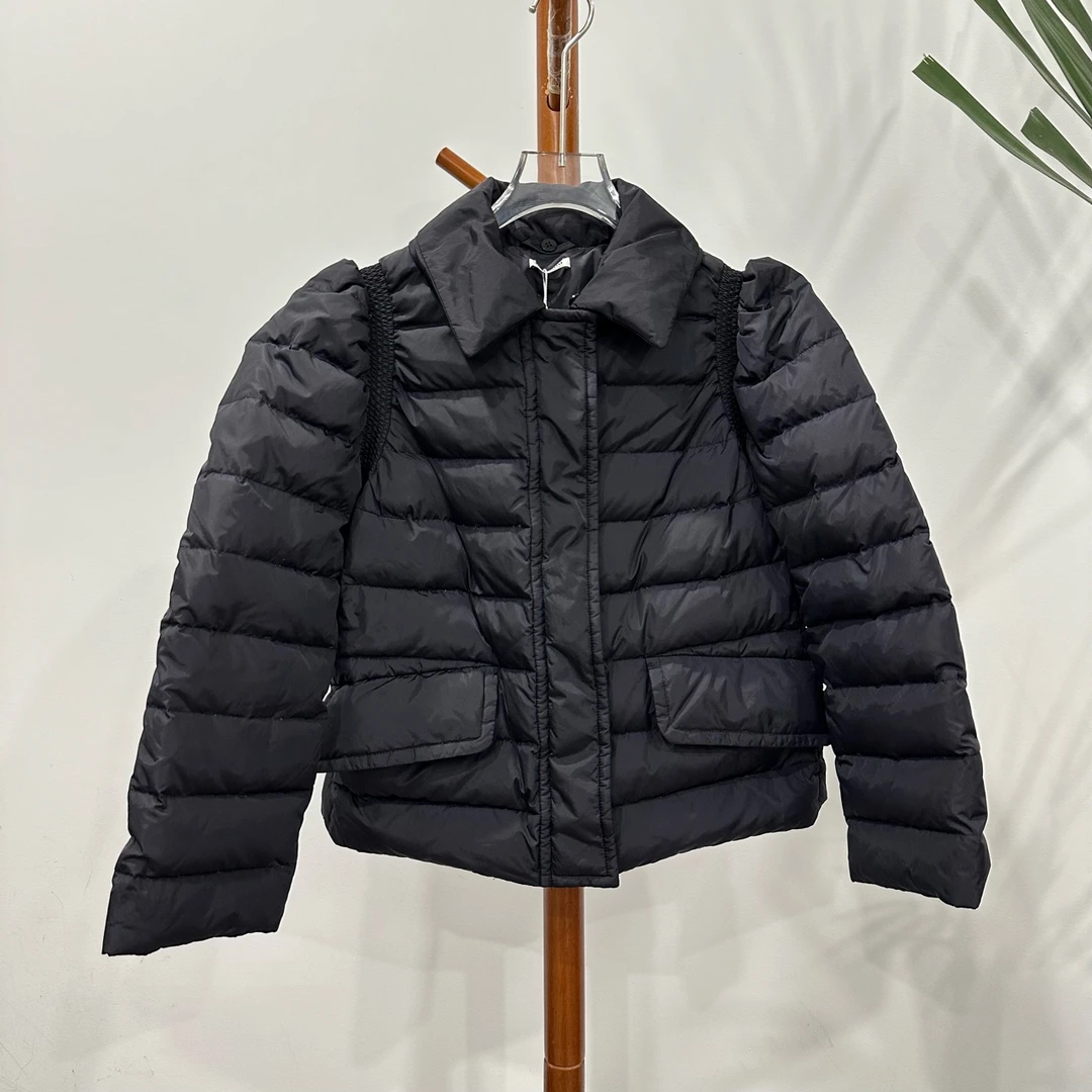 99新  安洁利严选/MiuMiu羽绒服/40码/成色直播间为准/GSS16779