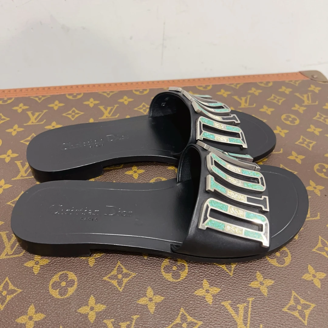 99新 DIOR/迪奥 安洁利严选拖鞋 尺码36成色看直播GSS20486