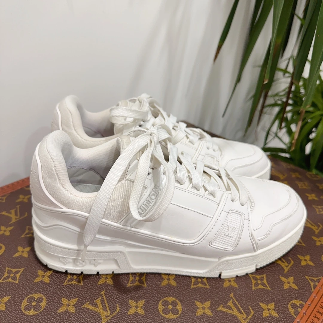 95新  安洁利严选LvTrainer运动鞋/码39/成色以直播间为准GSS2994