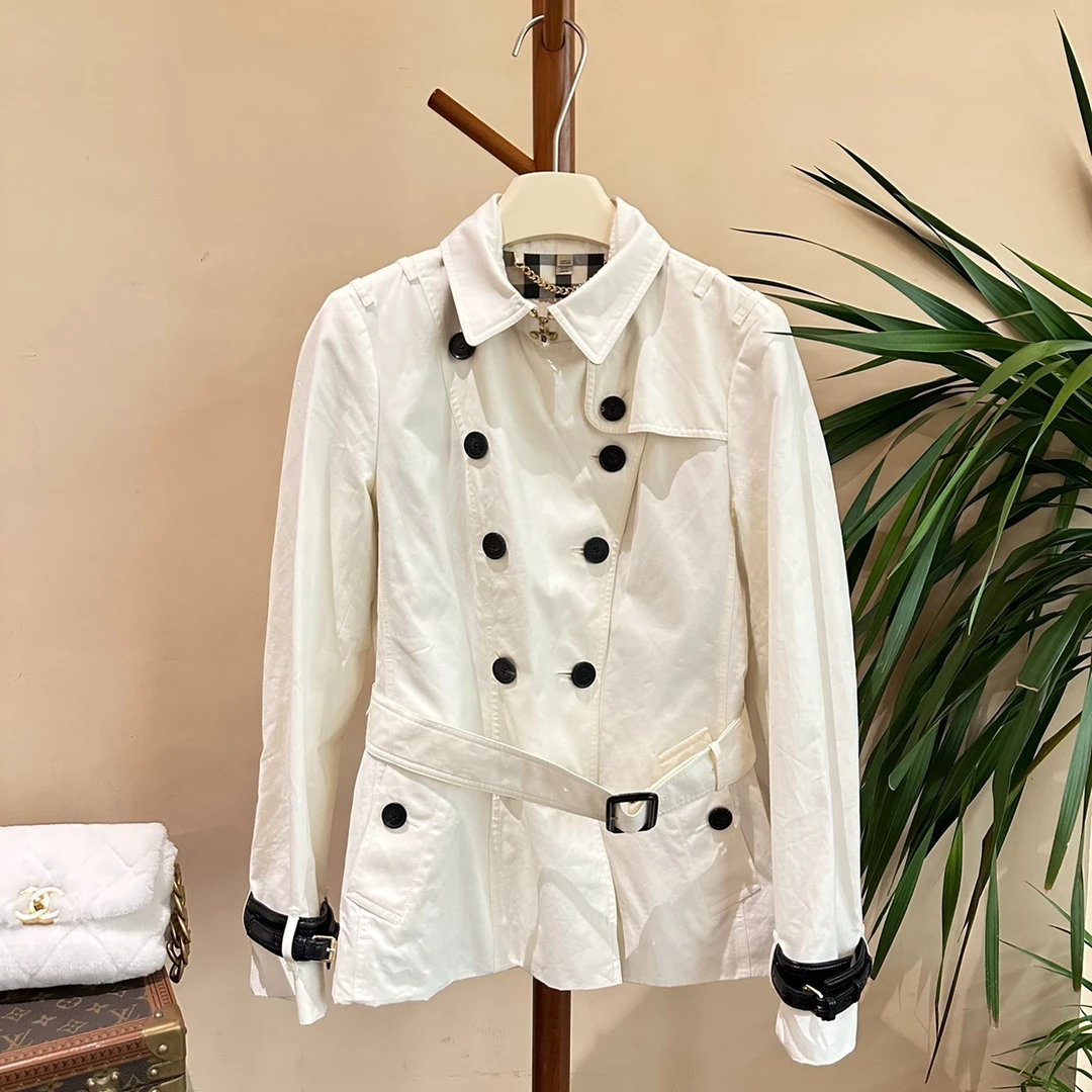95新  安洁利严选Burberry外套/尺码42/成色以直播间为准/GSS0968