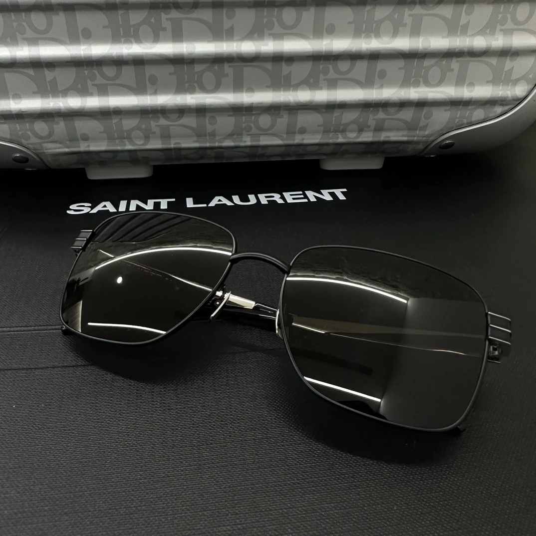 全新未使用  安洁利严选/ YSL墨镜/成色以直播间为准/GSL1603