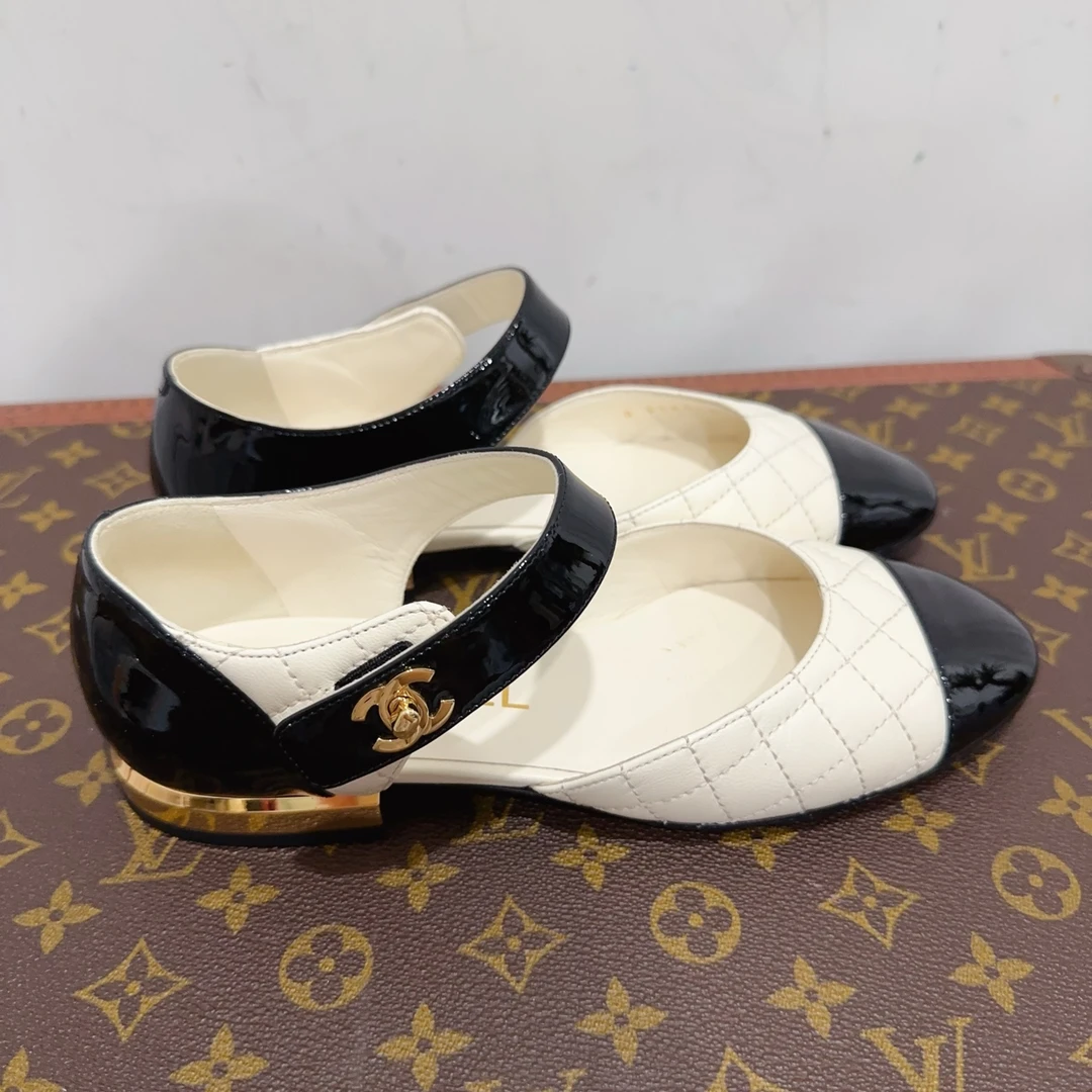 95新 Chanel/香奈儿 安洁利严选平底鞋码35成色直播为准GSS20204