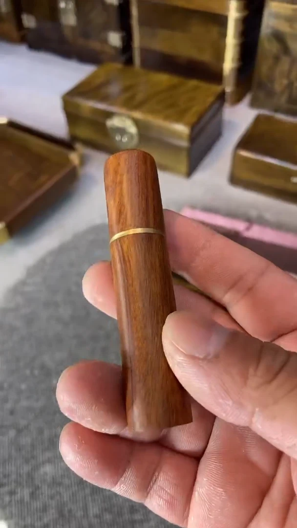 【闪购商品】花梨木类成套家具缅花牙签筒