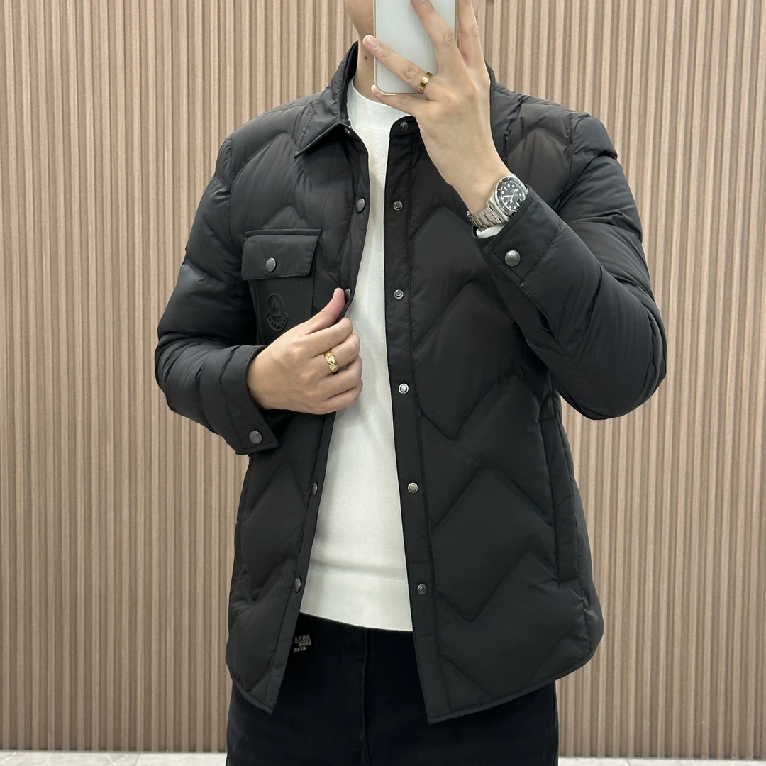 冬季时尚黑色菱形绗缝白鸭绒羽绒服男士休闲外套轻薄保暖8056