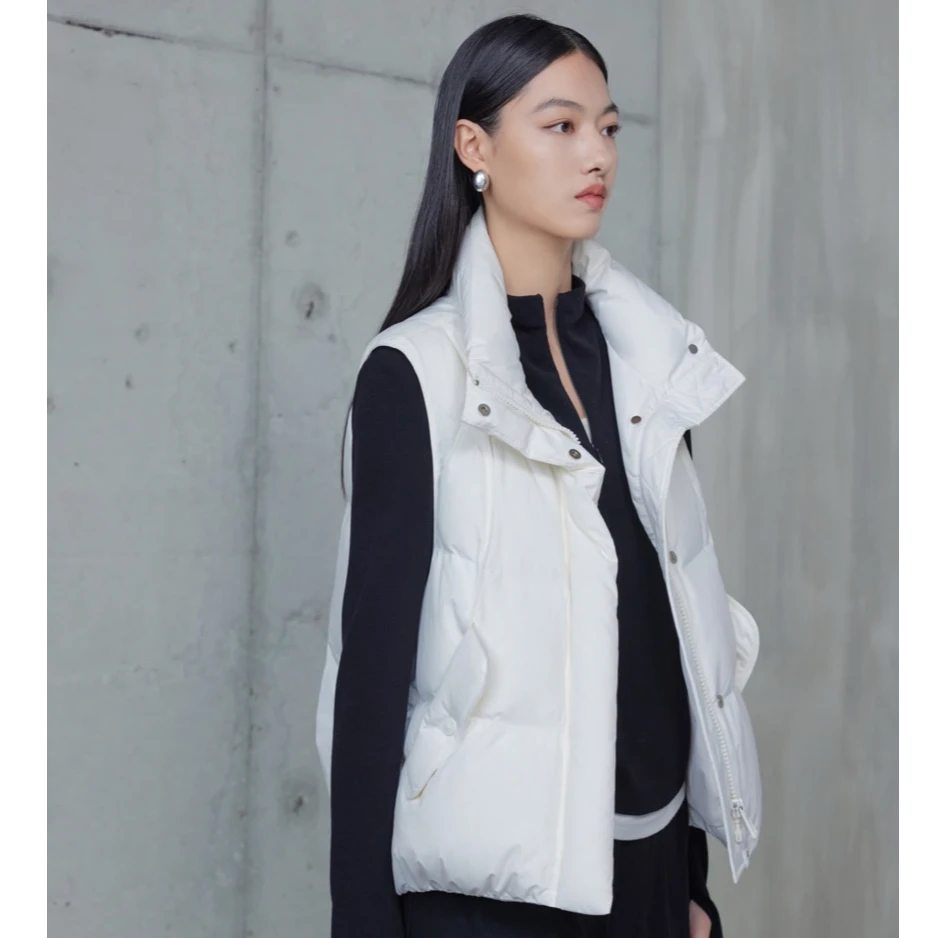 2024年TH品牌冬季新款马甲E101918063