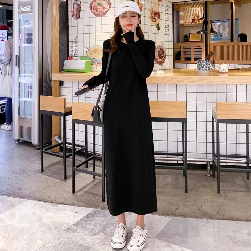 早秋大码宽松显瘦直筒连衣裙女高级感黑色长袖法式赫本风气质长裙