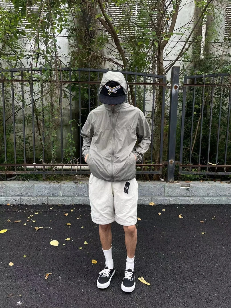 21SIST活片剪裁防晒服户外薄款透气运动连帽双色防晒衣