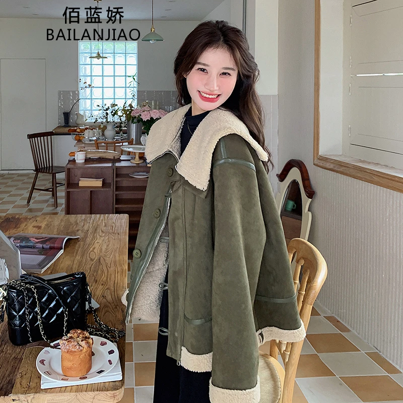 韩系复古绿色麂皮绒羊羔毛外套女2024冬季爆款大翻领加厚皮毛一体