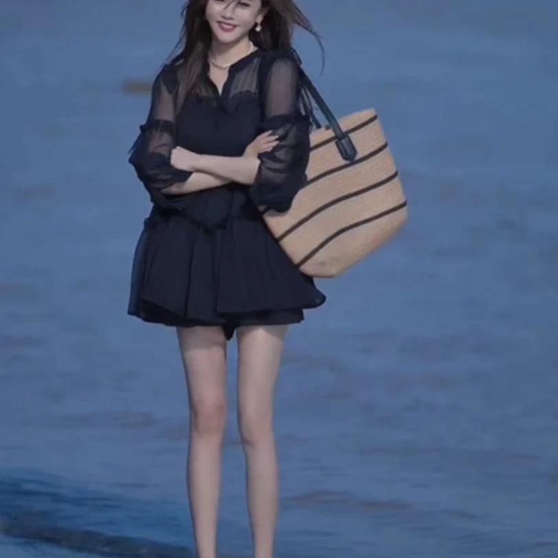 大码甜美减龄套装女春夏季新款时尚洋气荷叶边宽松上衣短裤两件套