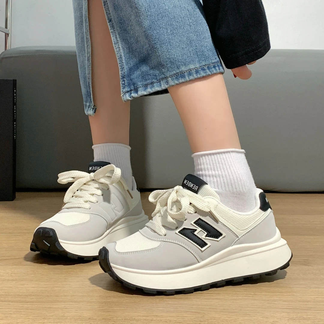人本厚底运动鞋女2025春季新款百搭学生轻便小众休闲老爹鞋ins潮