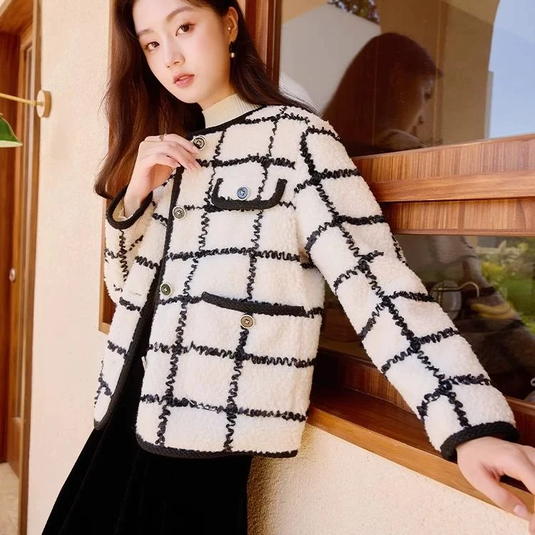 W834005短外套 香影小香风毛绒外套女2024冬季新款